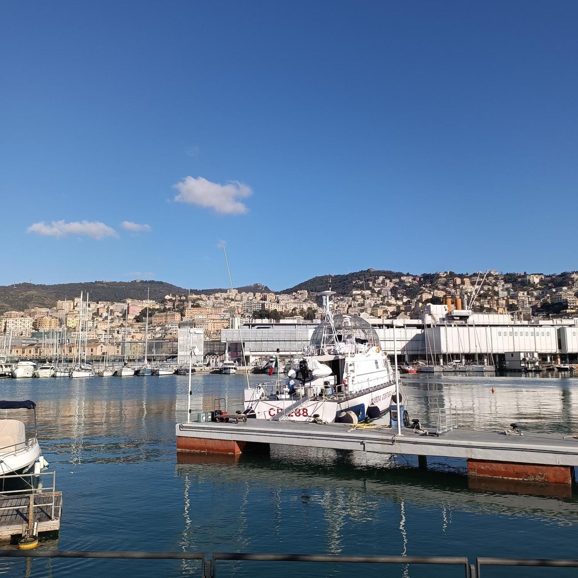 Appartamento Pietra Di Mare, Porto Antico Genoa Luaran gambar